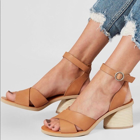 dolce vita roman heeled sandals
